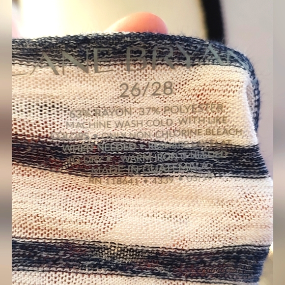 Lane Bryant size 26/28 navy striped flowy tunic - Picture 4 of 4